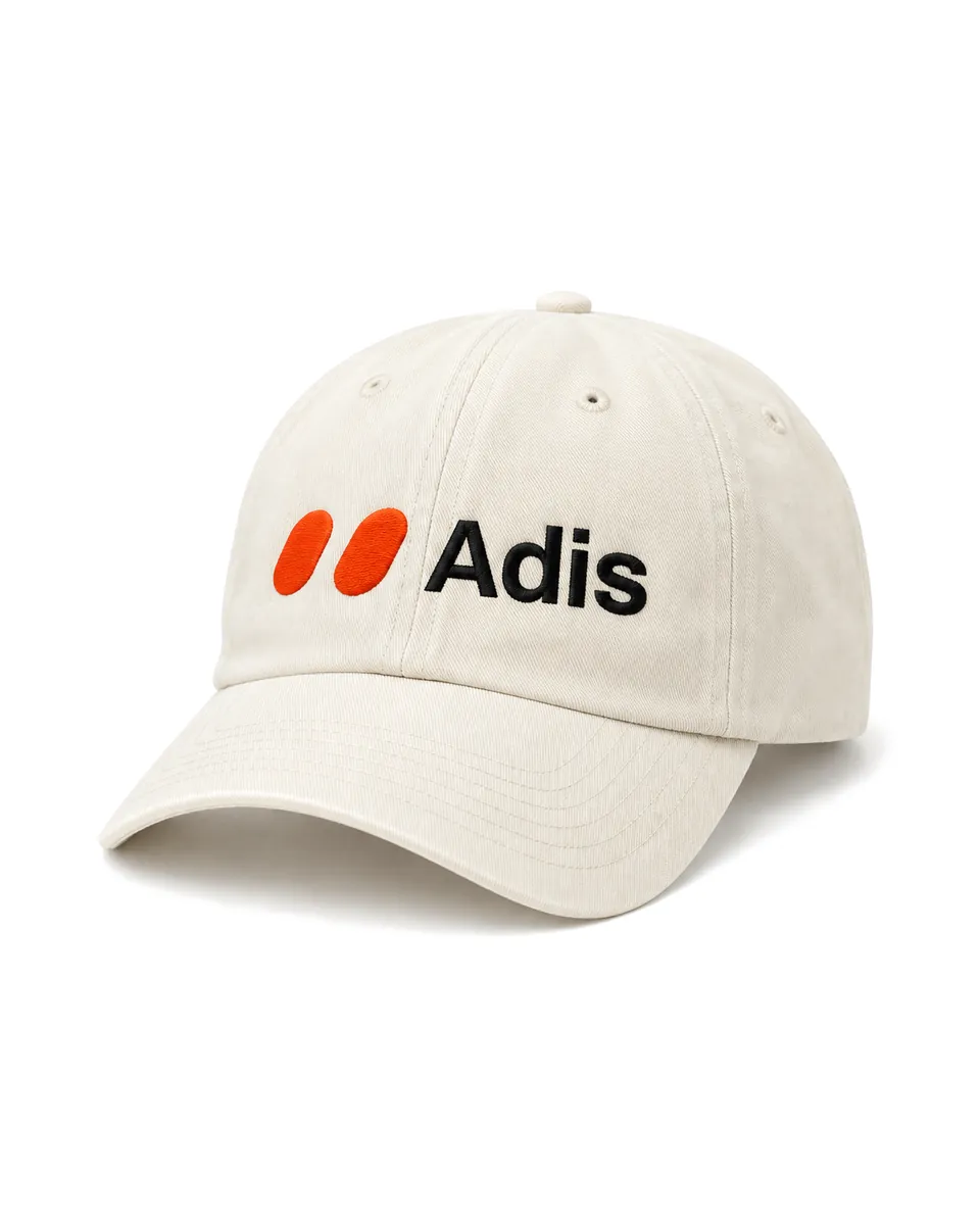 Adis 经典棒球帽 · 正面